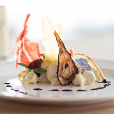 Bildmotiv für CAMBOZOLA Flan with Vegetable Sheets and Pinot Noir Essence