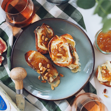 Bildmotiv für Crostini met CAMBOZOLA en vijgenjam