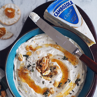 Bildmotiv für CAMBOZOLA-walnotendip